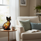 Chat Éclatant au Cœur de la Nuit