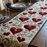 Runner de masă din quilt cu design în formă de inimă și cascade