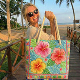 Geantă de plajă artizanală cu motive florale tropicale